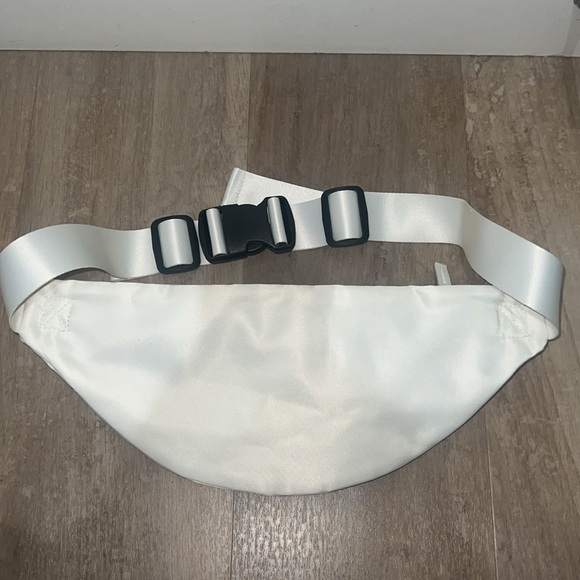 Set Active Fanny Pack - Picture 4 of 4